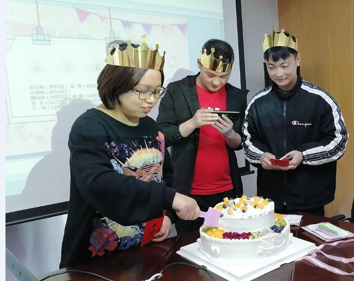 2019年9-11月員工集體生日會(huì)